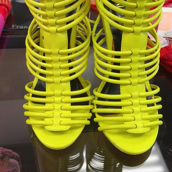 Neon booties - Picture 3 of 6